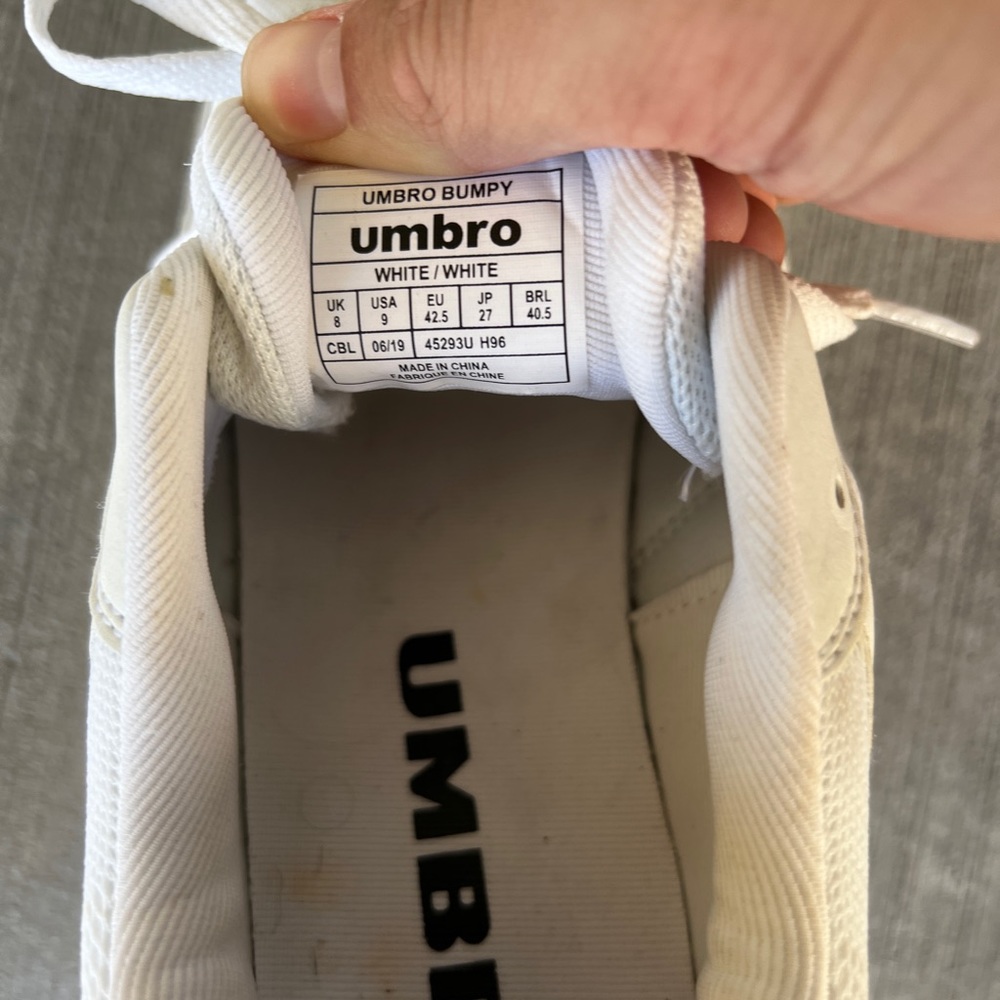 Umbro Bumpy Trainers - Picture 3 of 3